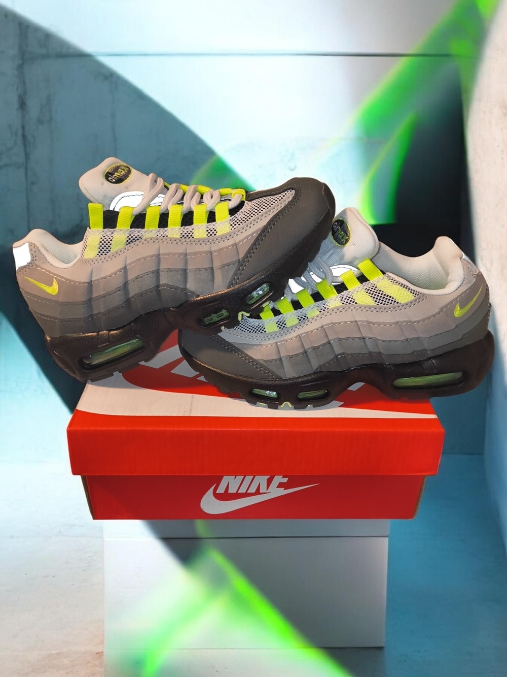 Kid's Nike Air Max 95 Sneakers - Grey/Volt